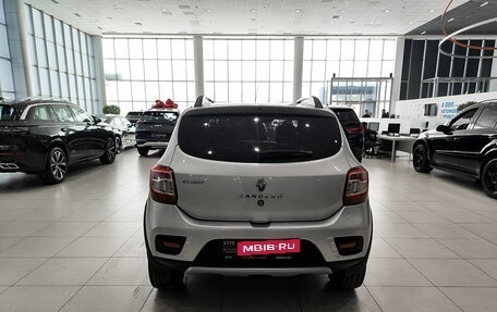 Renault Sandero II рестайлинг, 2015 год, 650 000 рублей, 10 фотография