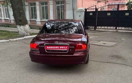 Hyundai Sonata IV рестайлинг, 2004 год, 420 000 рублей, 3 фотография