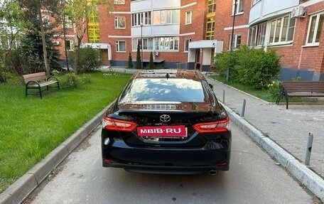 Toyota Camry, 2021 год, 3 750 000 рублей, 4 фотография