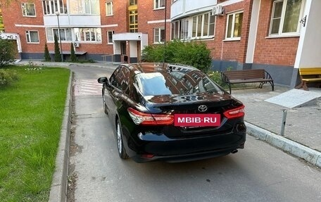 Toyota Camry, 2021 год, 3 750 000 рублей, 6 фотография