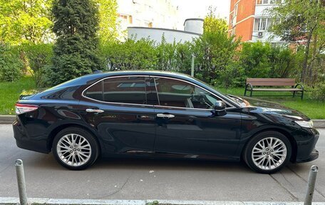 Toyota Camry, 2021 год, 3 750 000 рублей, 7 фотография