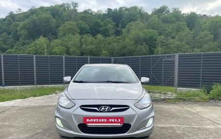 Hyundai Solaris II рестайлинг, 2012 год, 850 000 рублей, 8 фотография