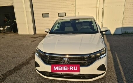Volkswagen Polo VI (EU Market), 2021 год, 1 590 000 рублей, 2 фотография