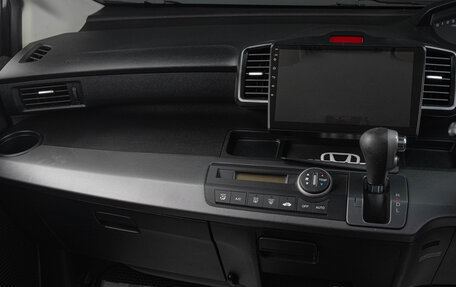 Honda Freed I, 2010 год, 959 000 рублей, 14 фотография