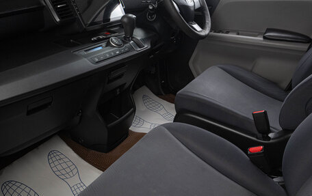 Honda Freed I, 2010 год, 959 000 рублей, 16 фотография