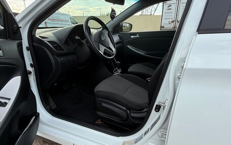 Hyundai Solaris II рестайлинг, 2012 год, 793 000 рублей, 3 фотография