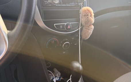 Hyundai Solaris II рестайлинг, 2012 год, 793 000 рублей, 7 фотография