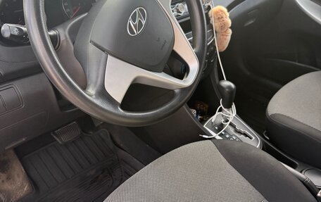 Hyundai Solaris II рестайлинг, 2012 год, 793 000 рублей, 6 фотография