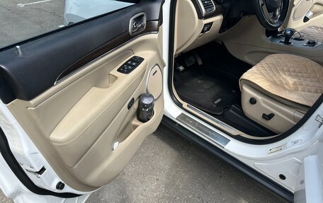 Jeep Grand Cherokee, 2014 год, 2 270 000 рублей, 9 фотография