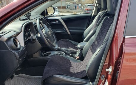 Toyota RAV4, 2017 год, 3 100 000 рублей, 5 фотография