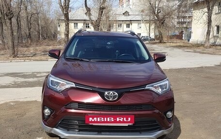 Toyota RAV4, 2017 год, 3 100 000 рублей, 3 фотография