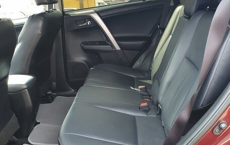 Toyota RAV4, 2017 год, 3 100 000 рублей, 8 фотография