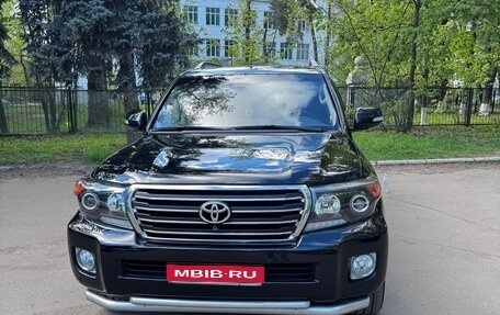 Toyota Land Cruiser 200, 2014 год, 4 900 000 рублей, 1 фотография