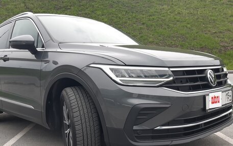 Volkswagen Tiguan II, 2021 год, 4 150 000 рублей, 1 фотография