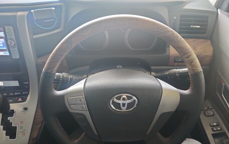 Toyota Vellfire I, 2011 год, 2 800 000 рублей, 4 фотография