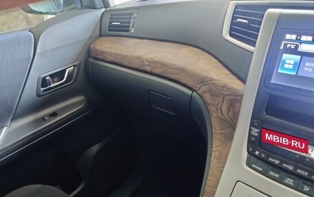Toyota Vellfire I, 2011 год, 2 800 000 рублей, 2 фотография