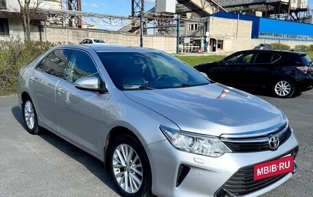 Toyota Camry, 2015 год, 1 900 000 рублей, 2 фотография