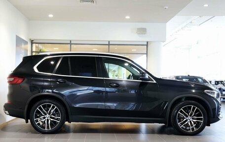 BMW X5, 2021 год, 5 690 000 рублей, 4 фотография