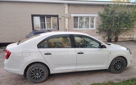 Skoda Rapid I, 2017 год, 1 550 000 рублей, 4 фотография