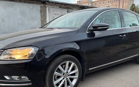 Volkswagen Passat B7, 2013 год, 2 099 000 рублей, 2 фотография