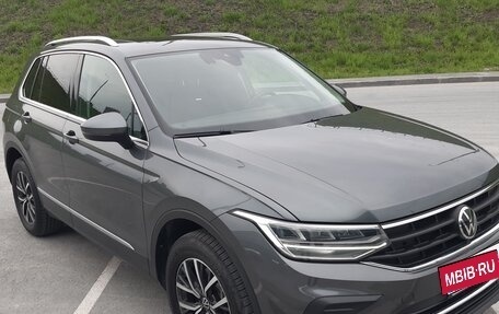 Volkswagen Tiguan II, 2021 год, 4 150 000 рублей, 3 фотография