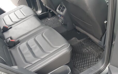 Volkswagen Tiguan II, 2021 год, 4 150 000 рублей, 21 фотография