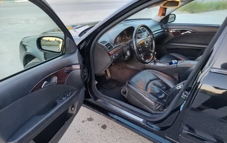Mercedes-Benz E-Класс, 2005 год, 993 000 рублей, 9 фотография