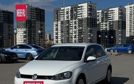 Volkswagen Golf VII, 2013 год, 1 295 000 рублей, 2 фотография
