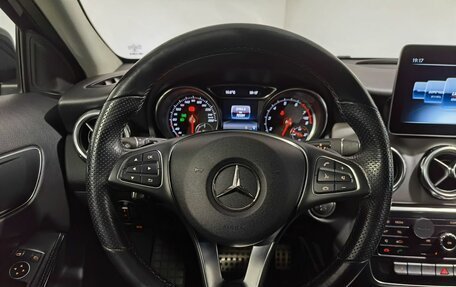 Mercedes-Benz GLA, 2019 год, 2 600 000 рублей, 19 фотография