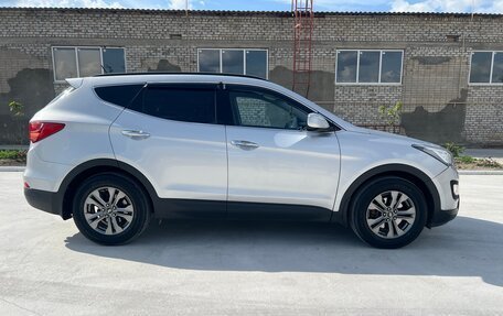 Hyundai Santa Fe III рестайлинг, 2013 год, 1 980 000 рублей, 2 фотография