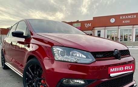 Volkswagen Polo VI (EU Market), 2018 год, 1 370 000 рублей, 2 фотография