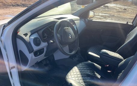 Renault Logan II, 2014 год, 710 000 рублей, 5 фотография