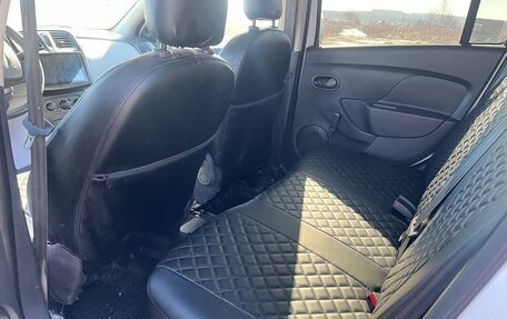 Renault Logan II, 2014 год, 710 000 рублей, 7 фотография