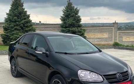 Volkswagen Jetta VI, 2008 год, 715 000 рублей, 3 фотография