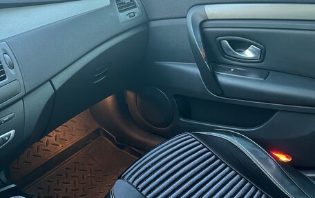 Renault Laguna III рестайлинг, 2008 год, 1 100 000 рублей, 32 фотография