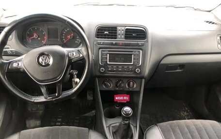 Volkswagen Polo VI (EU Market), 2015 год, 600 000 рублей, 4 фотография