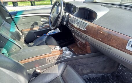 BMW 7 серия, 2004 год, 1 100 000 рублей, 15 фотография