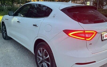 Maserati Levante I, 2019 год, 6 900 000 рублей, 2 фотография