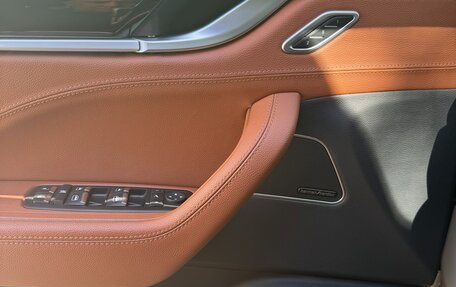 Maserati Levante I, 2019 год, 6 900 000 рублей, 12 фотография