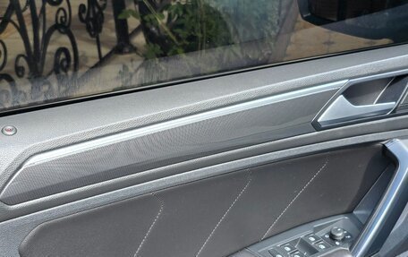 Volkswagen Tiguan II, 2019 год, 2 950 000 рублей, 5 фотография