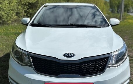 KIA Rio III рестайлинг, 2016 год, 1 090 000 рублей, 2 фотография