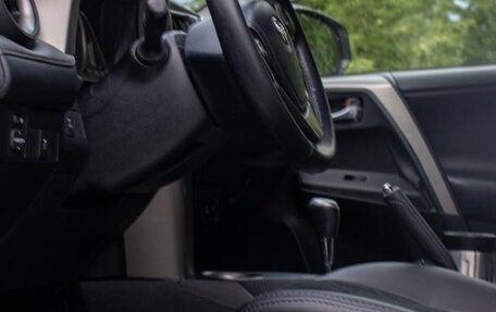 Toyota RAV4, 2013 год, 1 750 000 рублей, 10 фотография