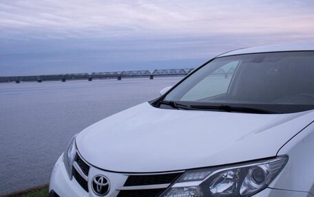 Toyota RAV4, 2013 год, 1 750 000 рублей, 2 фотография