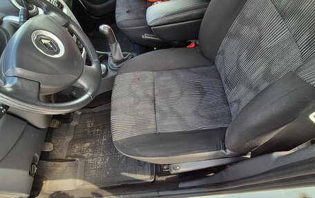 Renault Logan I, 2013 год, 730 000 рублей, 6 фотография