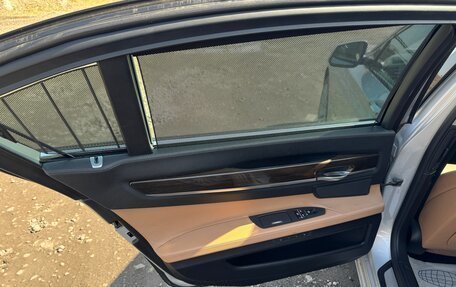 BMW 7 серия, 2011 год, 1 480 000 рублей, 14 фотография