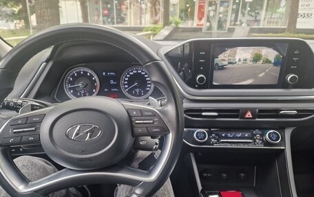 Hyundai Sonata VIII, 2021 год, 2 850 000 рублей, 10 фотография