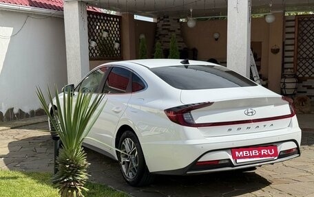 Hyundai Sonata VIII, 2021 год, 2 850 000 рублей, 3 фотография