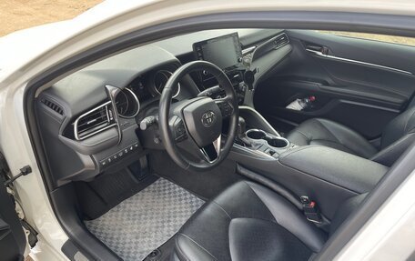 Toyota Camry, 2021 год, 4 450 000 рублей, 14 фотография