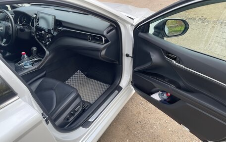 Toyota Camry, 2021 год, 4 450 000 рублей, 11 фотография