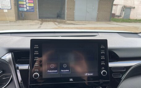 Toyota Camry, 2021 год, 4 450 000 рублей, 15 фотография